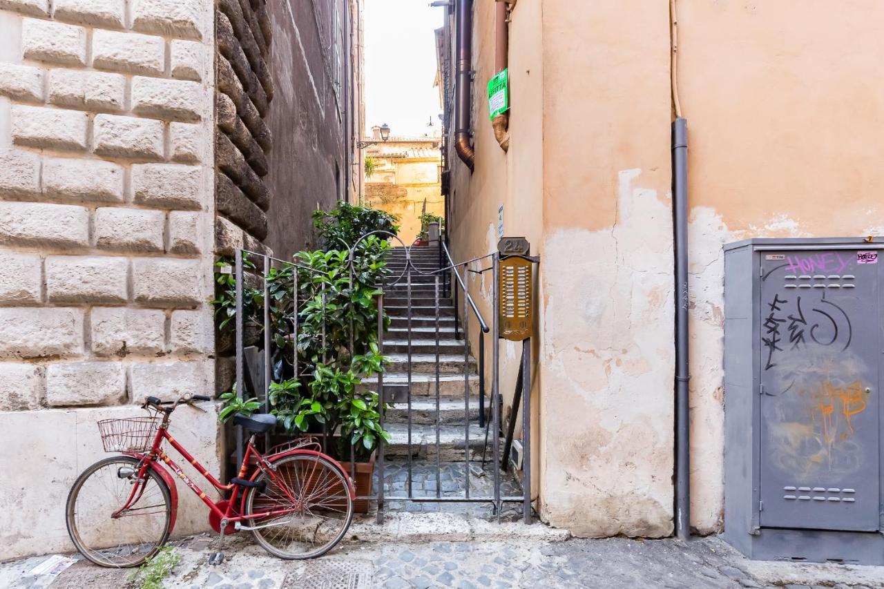 White Coronari Apartment Rome Exterior photo